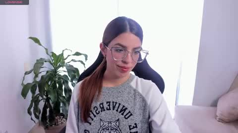 Snapshot of nat_bakerss chatting on April 16, 8:31 pm nat_bakerss online show from April 16, 8:31 pm