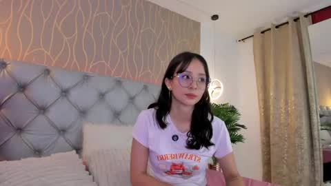 Snapshot of natalhy_ chatting on May 22, 7:52 pm natalia online show from May 22, 7:52 pm