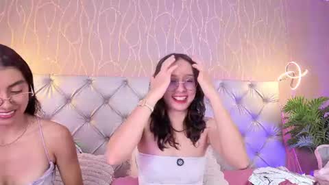 Snapshot of natalhy_ chatting on July 9, 8:35 pm natalia online show from July 9, 8:35 pm