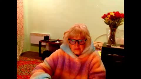natali online show from May 4, 1:34 am