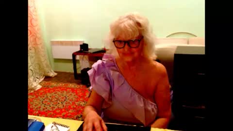 natali online show from May 20, 3:34 am
