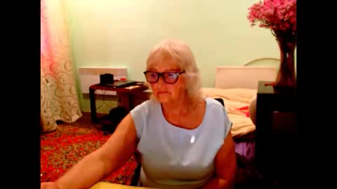 natali online show from June 8, 3:23 pm