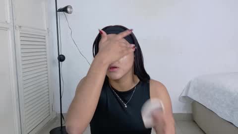 Naty  online show from December 19, 12:12 pm