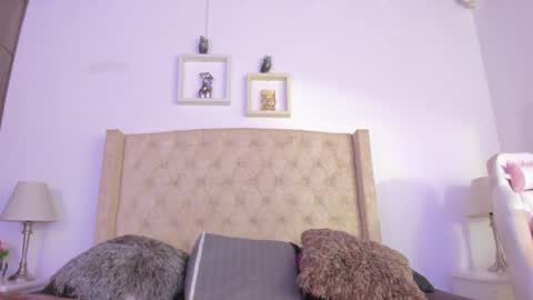 Snapshot of natalia_collinslim chatting on January 4, 3:18 am Natalia online show from January 4, 3:18 am
