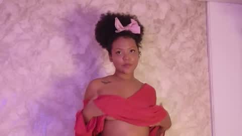 natalia_curlyx online show from November 22, 11:59 pm