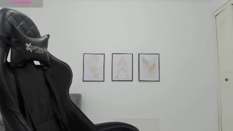Snapshot of natalia_curvy1 chatting on June 11, 6:06 pm Nathalia online show from June 11, 6:06 pm