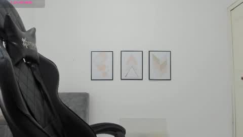 Snapshot of natalia_curvy1 chatting on July 10, 5:37 pm Nathalia online show from July 10, 5:37 pm