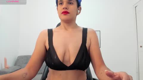 Snapshot of natalia_curvy1 chatting on July 16, 5:52 pm Nathalia online show from July 16, 5:52 pm