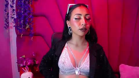natalia pinkk online show from February 8, 3:21 am