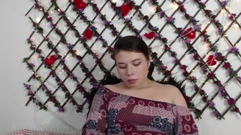 Natalia Walker online show from April 25, 4:59 pm