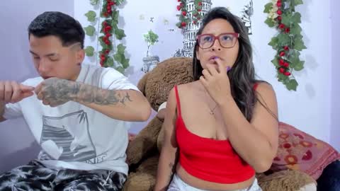 Snapshot of nataliaandjulliam chatting on November 10, 6:34 am nataliaandjulliam online show from November 10, 6:34 am