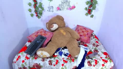 Snapshot of nataliaandjulliam chatting on November 14, 5:28 am nataliaandjulliam online show from November 14, 5:28 am