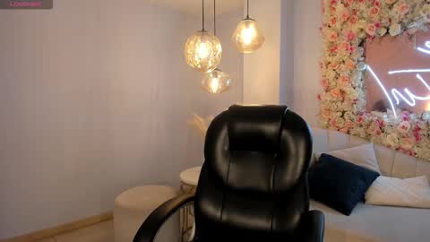 Nata online show from December 17, 2:39 am