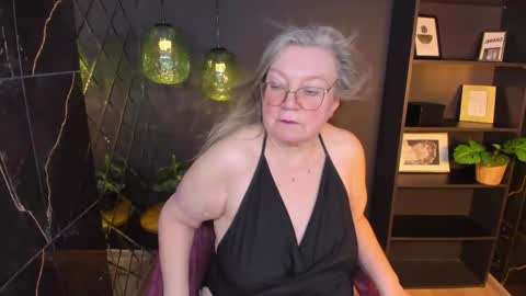 NataliCloud online show from May 1, 1:37 pm