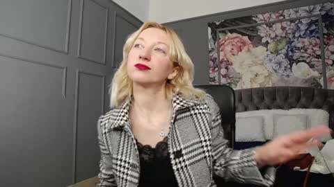 Natalie online show from December 21, 7:56 am