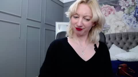 Natalie online show from December 23, 9:05 am