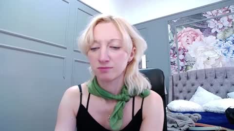 Natalie online show from January 4, 11:00 am