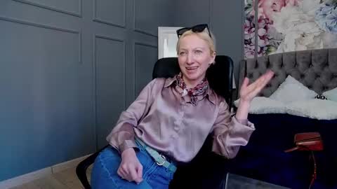 Natalie online show from March 5, 12:33 pm