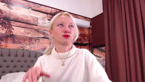 Natalie online show from October 4, 10:46 am