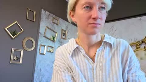 Natalie online show from June 17, 5:43 am
