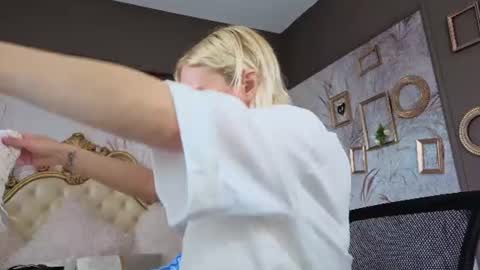 Natalie online show from June 24, 5:28 am