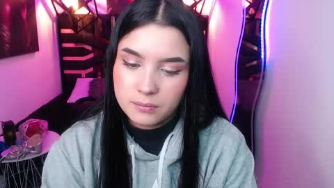 natalie  online show from April 29, 8:04 pm