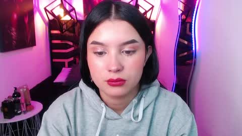 natalie  online show from April 30, 8:15 pm
