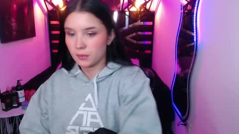 natalie  online show from May 2, 8:03 pm