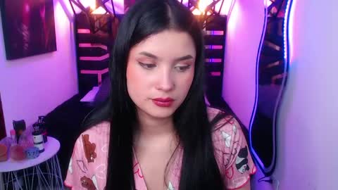 natalie  online show from May 11, 8:39 pm