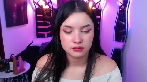 natalie  online show from May 16, 7:45 pm