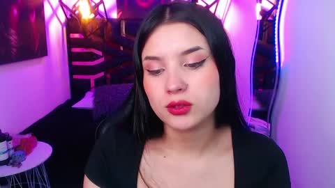 natalie  online show from May 21, 8:05 pm