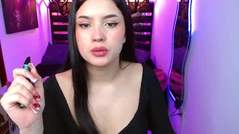 natalie  online show from June 2, 8:22 pm