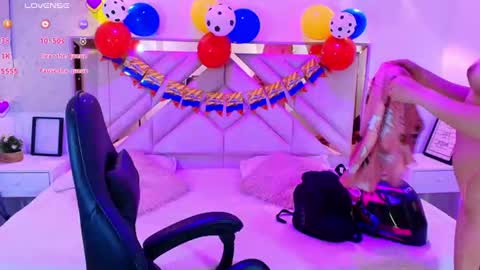 natalie  online show from July 2, 7:53 pm