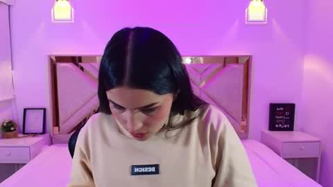 natalie  online show from July 27, 7:54 pm