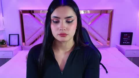 natalie  online show from July 29, 8:18 pm
