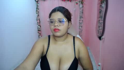 Snapshot of natalie_tits1 chatting on September 18, 6:54 pm natalie_tits1 online show from September 18, 6:54 pm