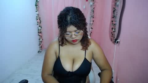 Snapshot of natalie_tits1 chatting on October 1, 2:34 pm natalie_tits1 online show from October 1, 2:34 pm
