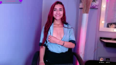 natalliapradas online show from November 19, 7:03 pm