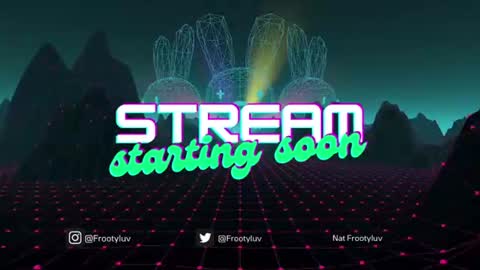 Snapshot of nataly_05 chatting on June 20, 10:23 pm anatalybee online show from June 20, 10:23 pm