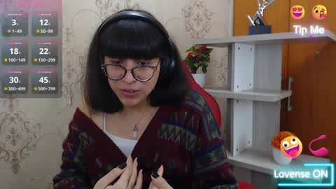 Snapshot of nataly_cloud chatting on December 13, 12:06 pm N A T A L Y online show from December 13, 12:06 pm
