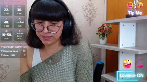 Snapshot of nataly_cloud chatting on December 17, 5:47 pm N A T A L Y online show from December 17, 5:47 pm