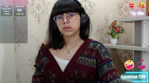 Snapshot of nataly_cloud chatting on January 11, 12:50 pm N A T A L Y online show from January 11, 12:50 pm