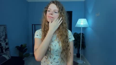 Natalie online show from February 1, 5:06 am