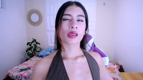Snapshot of nataly_mcry chatting on July 25, 5:43 pm NATALY online show from July 25, 5:43 pm