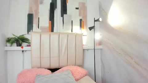 Naty online show from December 15, 3:49 pm