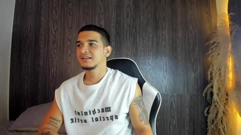 Snapshot of natan_77 chatting on May 9, 11:59 am natan_77 online show from May 9, 11:59 am
