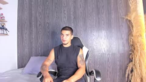 Snapshot of natan_77 chatting on May 10, 10:26 pm natan_77 online show from May 10, 10:26 pm