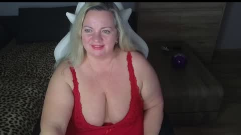 Snapshot of natascha1202 chatting on January 1, 12:43 am Natalli online show from January 1, 12:43 am