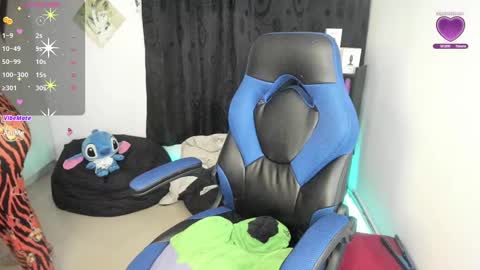 Snapshot of natasha777_a chatting on February 23, 2:51 am Natasha online show from February 23, 2:51 am