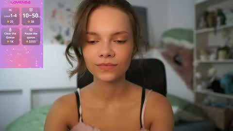 Snapshot of natasha__malkova chatting on August 1, 8:24 am natasha__malkova online show from August 1, 8:24 am